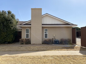 3235 64th St in Lubbock, TX - Building Photo