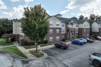 Gateway Place Apartments in Kernersville, NC - Foto de edificio - Building Photo