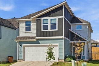 13606 Long Is Dr in Pflugerville, TX - Building Photo - Building Photo