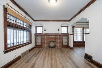 13705 Glendale Ave in Cleveland, OH - Building Photo - Building Photo