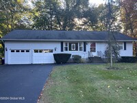 10 Northwood Dr in Ballston Spa, NY - Building Photo - Building Photo