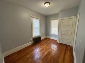33 Orange St in Chelsea, MA - Building Photo - Building Photo