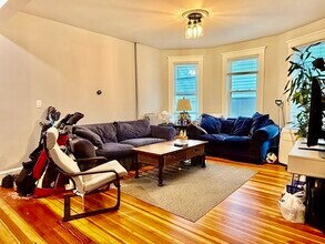 56 Mansfield St in Boston, MA - Building Photo - Building Photo