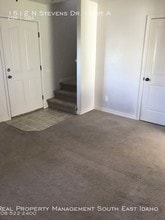 1512 N Stevens Dr-Unit -Unit A in Idaho Falls, ID - Building Photo - Building Photo