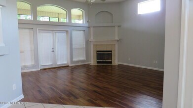 3726 Bedford Dr in Middleburg, FL - Building Photo - Building Photo