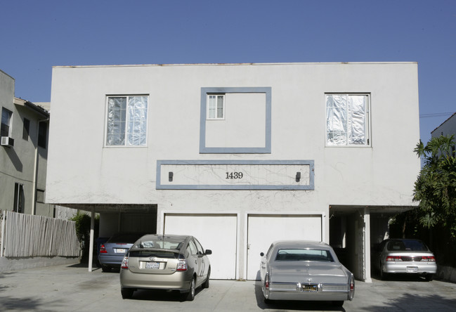 1439 Rexford Dr in Los Angeles, CA - Building Photo - Building Photo