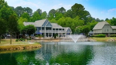Amberlake Village in Duluth, GA - Foto de edificio - Building Photo