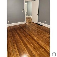 5 Harrison Ave-Unit -Unit:2 in Salem, MA - Building Photo - Building Photo