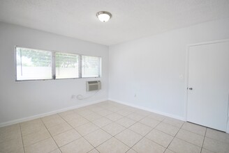 850 Bruce St in Miami Beach, FL - Building Photo - Building Photo