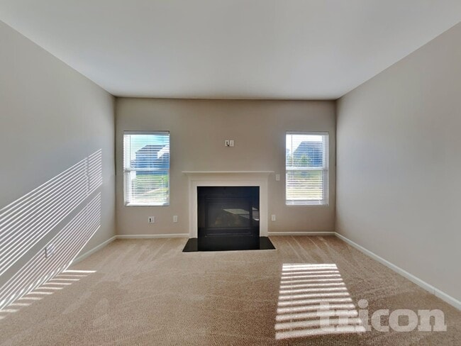 116 Abel Peterson Dr, Unit Lower in Mount Holly, NC - Building Photo - Building Photo