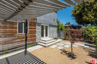 653 Sunset Ave in Los Angeles, CA - Building Photo - Building Photo