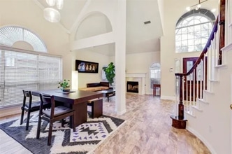 8925 Lakewood Dr in Irving, TX - Building Photo - Building Photo