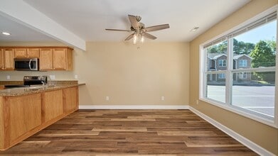 361 Crescent Dr in Springfield, TN - Building Photo - Building Photo