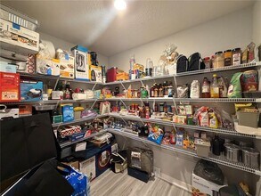 1358 Cascade Dr in Davenport, FL - Building Photo - Building Photo