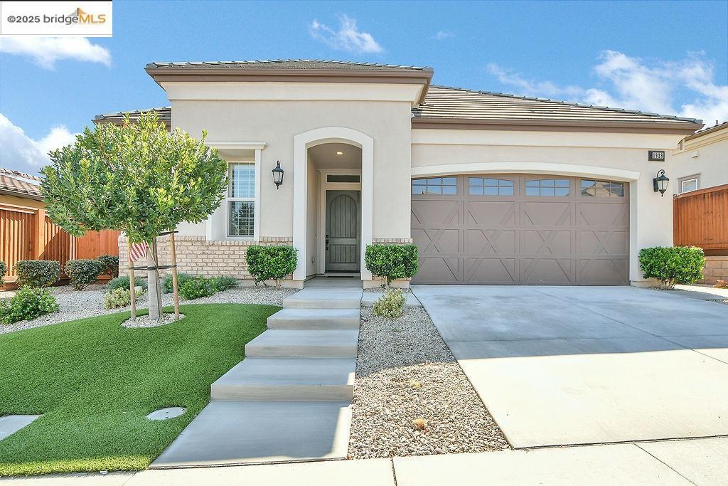 1928 Barbaresco Ln in Brentwood, CA - Building Photo