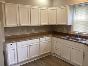 3827 Graceland Ave in Indianapolis, IN - Building Photo - Building Photo