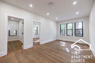 4638 N Hamilton Ave in Chicago, IL - Foto de edificio - Building Photo