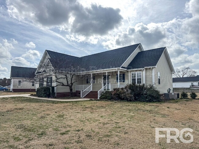 115 Remount Rd in Goldsboro, NC - Building Photo - Building Photo