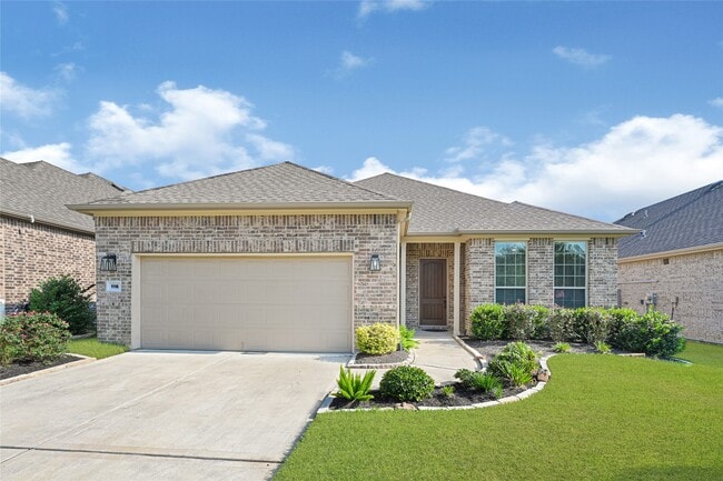 property at 116 Dartmoor Ln