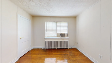 30 Danbury St SE, Unit #3 in Washington, DC - Building Photo - Building Photo