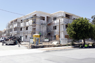 Walnut Street Apartments in Moorpark, CA - Building Photo - Building Photo