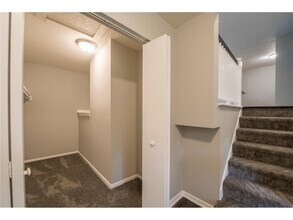 5590 Timber Ln in Shorewood, MN - Foto de edificio - Building Photo