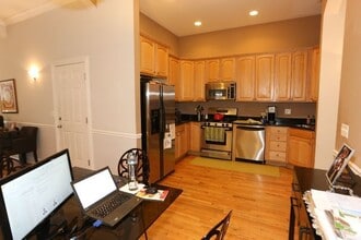 5349 N Kenmore Ave, Unit M00H in Chicago, IL - Building Photo - Building Photo