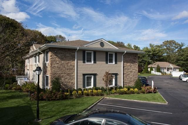 655 Belle Terre Rd in Port Jefferson, NY - Building Photo