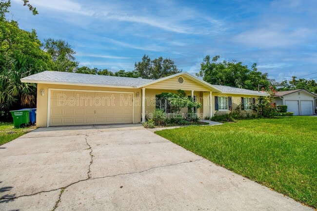 1868 Lake Spier Dr in Winter Park, FL - Building Photo - Building Photo