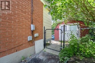 1252 Tompkins St in Ottawa, ON - Building Photo - Building Photo