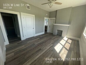 1026 W Line St, Unit A in Leesburg, FL - Building Photo - Building Photo