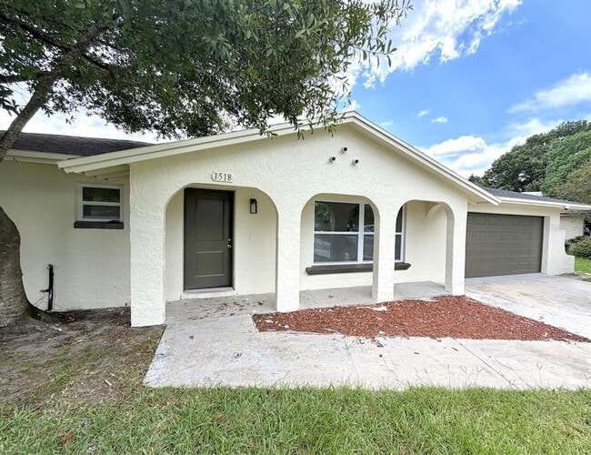 property at 1518 Deming Dr