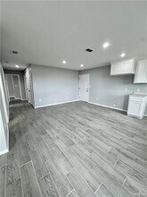 15 Acacia St in Alamo, TX - Building Photo - Building Photo