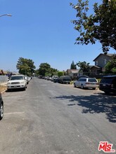 161 W 93rd St in Los Angeles, CA - Building Photo - Building Photo