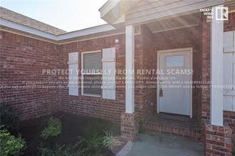 211 Grove Ln in Bentonville, AR - Building Photo - Building Photo