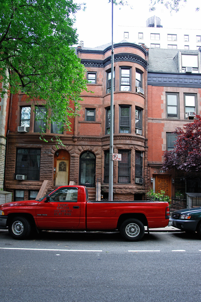 123 W 95th St in New York, NY - Foto de edificio - Building Photo