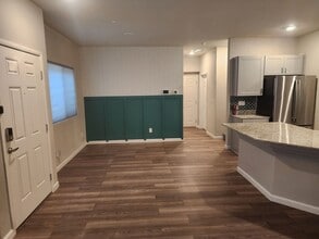 4660 Blaise Dr in North Las Vegas, NV - Building Photo - Building Photo