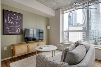 1823 Minor Ave, Unit SI FL11-ID558 in Seattle, WA - Building Photo - Building Photo