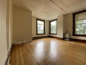 134 Buell St in Burlington, VT - Building Photo - Building Photo