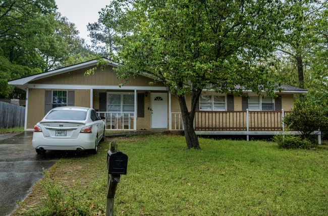 128 Cathy Ct in Warner Robins, GA - Building Photo - Building Photo