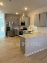 1817 Autumn Mist Dr in Winston-Salem, NC - Building Photo - Building Photo