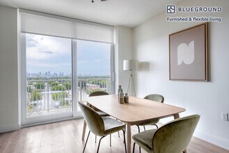 987 SW 37th Ave in Miami, FL - Building Photo - Building Photo