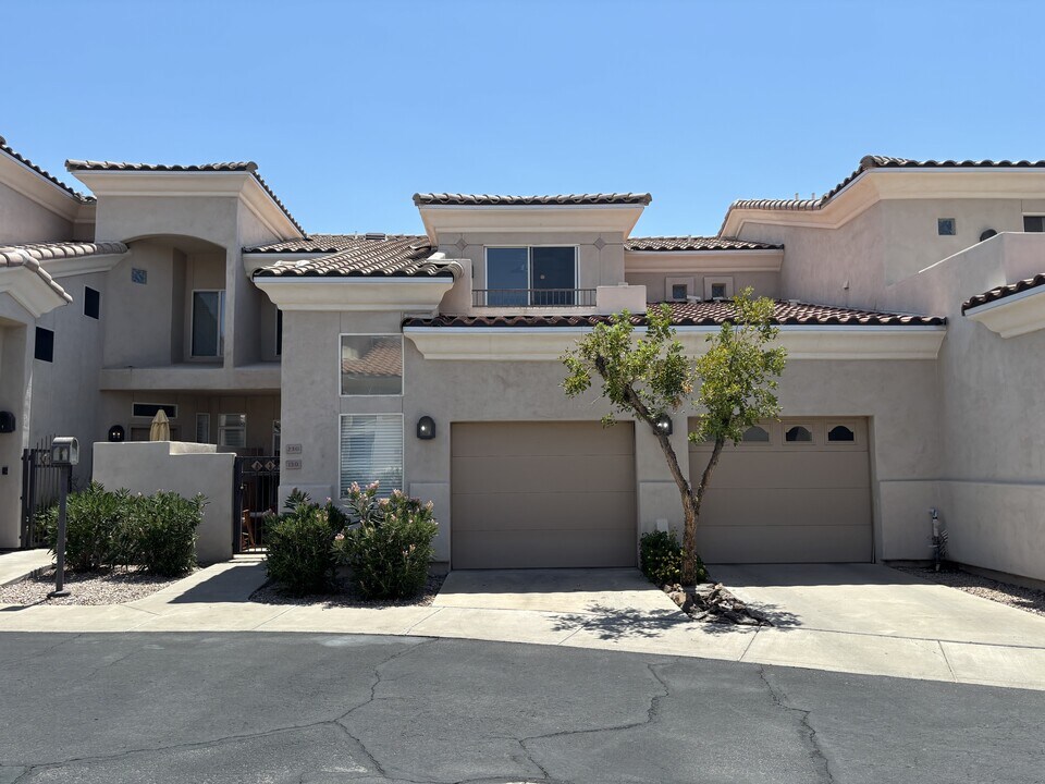 1747 E Northern Ave in Phoenix, AZ - Foto de edificio