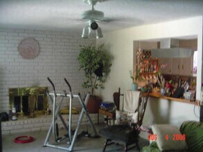 6202 Wagonwheel Cir in Houston, TX - Building Photo - Building Photo
