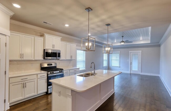 100 Whitner Dr in Hazel Green, AL - Building Photo - Building Photo