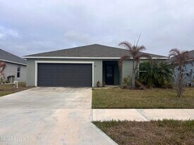 545 Cooper Ct in Palm Bay, FL - Building Photo