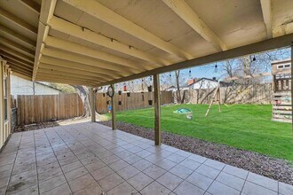 1467 S Meadows Dr in Austin, TX - Building Photo - Building Photo