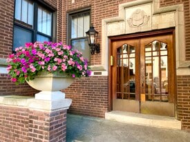 6554 N Glenwood Ave, Unit 2 in Chicago, IL - Building Photo