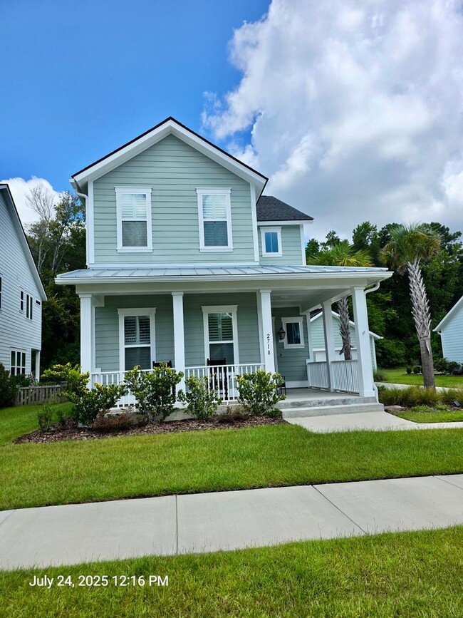 2718 McFadden Way