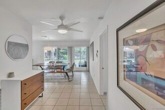 17052 Bernardo Oaks Dr in San Diego, CA - Building Photo - Building Photo